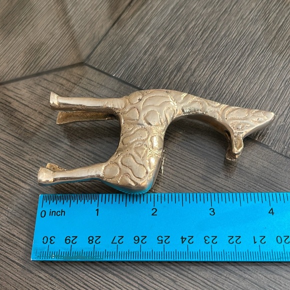 Vintage BRASS Baby Giraffe Sculpture Safari Decor Decorative Giraffe Figurine - Picture 7 of 16